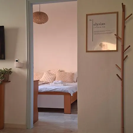 Elysian Garden Apartment